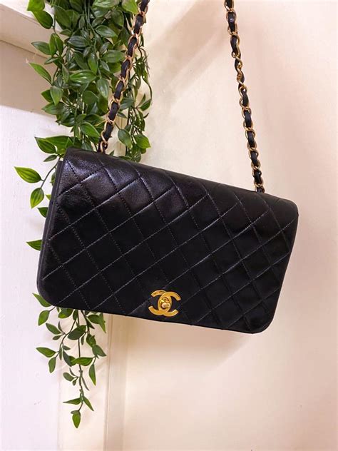 chanel vintage full flap